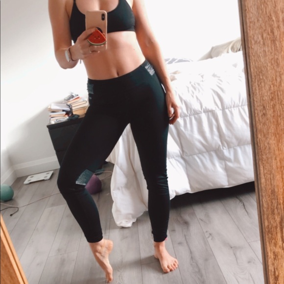 Victoria’s Secret Shiny Panel Leggings - Picture 2 of 14